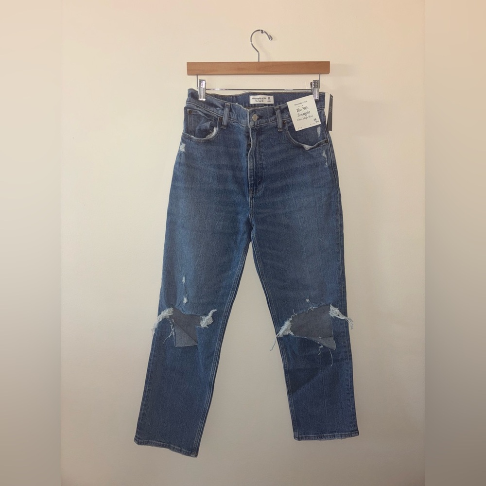 NWT Abercrombie 90’s Straight Jeans
